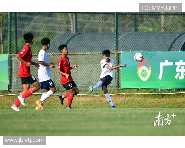 杭州足球队盯防策略分析与比赛表现的得失评估